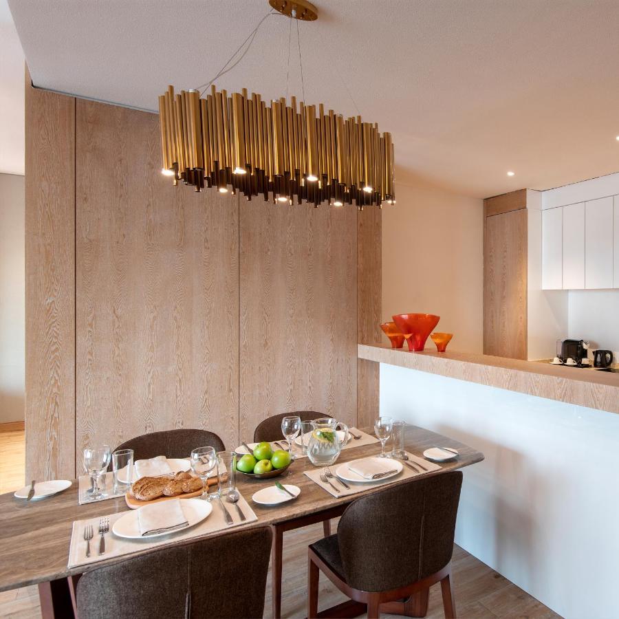 דוחה The Bentley Luxury Hotel & Suites מראה חיצוני תמונה A dining room