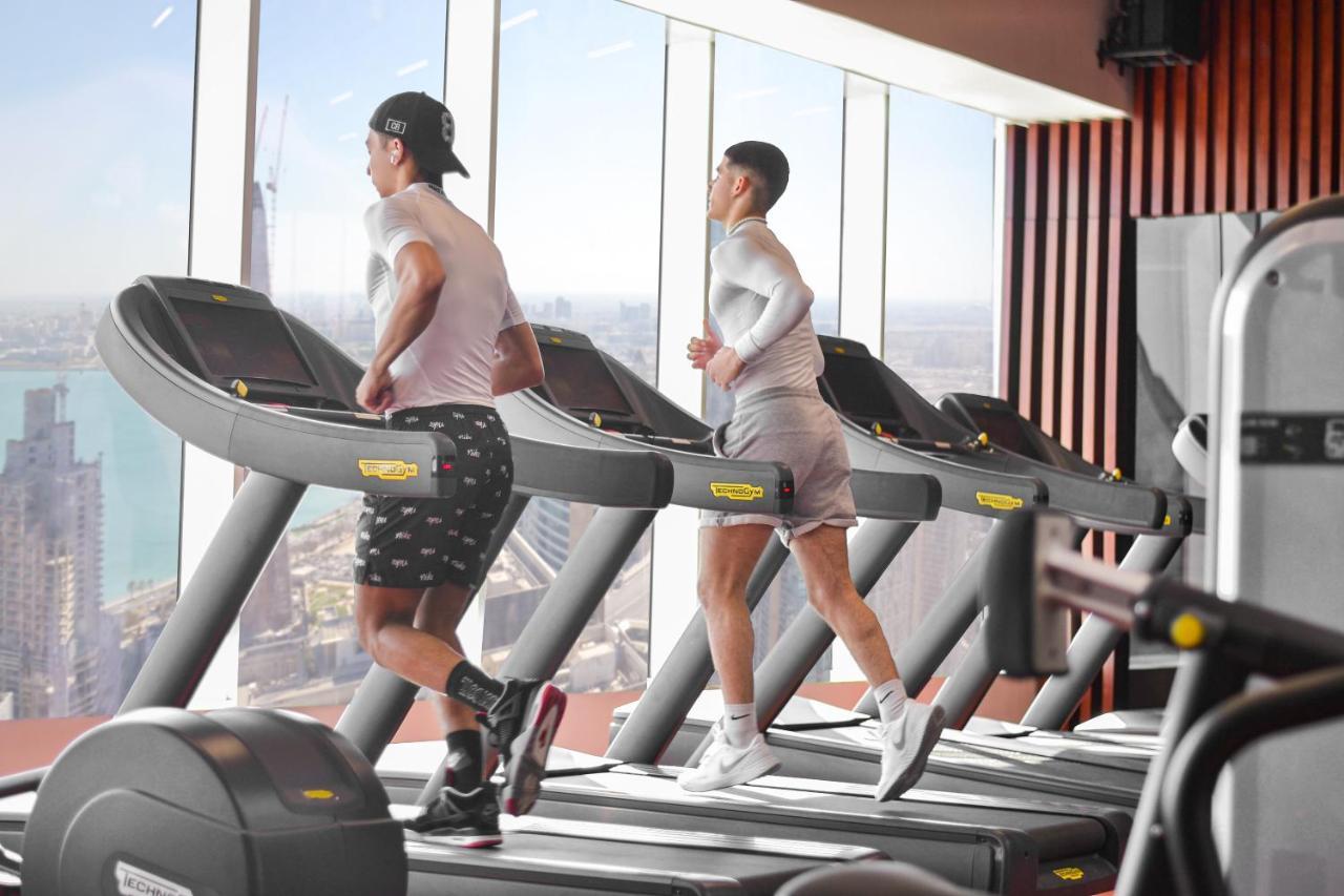 דוחה The Bentley Luxury Hotel & Suites מראה חיצוני תמונה Technogym Treadmills