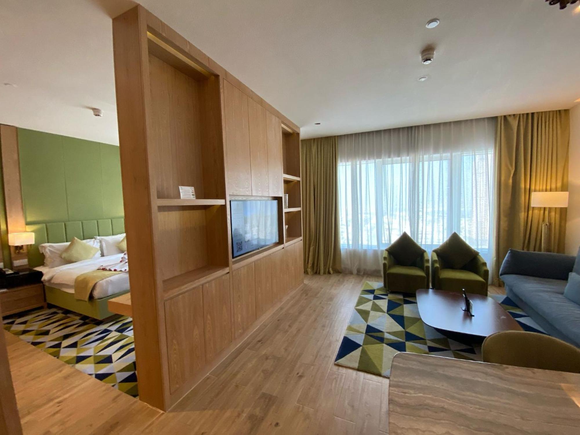 דוחה The Bentley Luxury Hotel & Suites מראה חיצוני תמונה A suite at the hotel